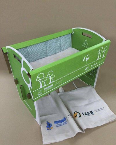 Gobiernos y empresas regalan cunas ecol�gicas a hospitales p�blicos
