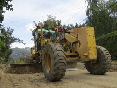 Comenzaron a asfaltar 3 km en el oeste para descongestionar Bustillo