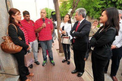 Poggi inaugur� otras seis Nuevas Empresas de J�venes Sanluise�os