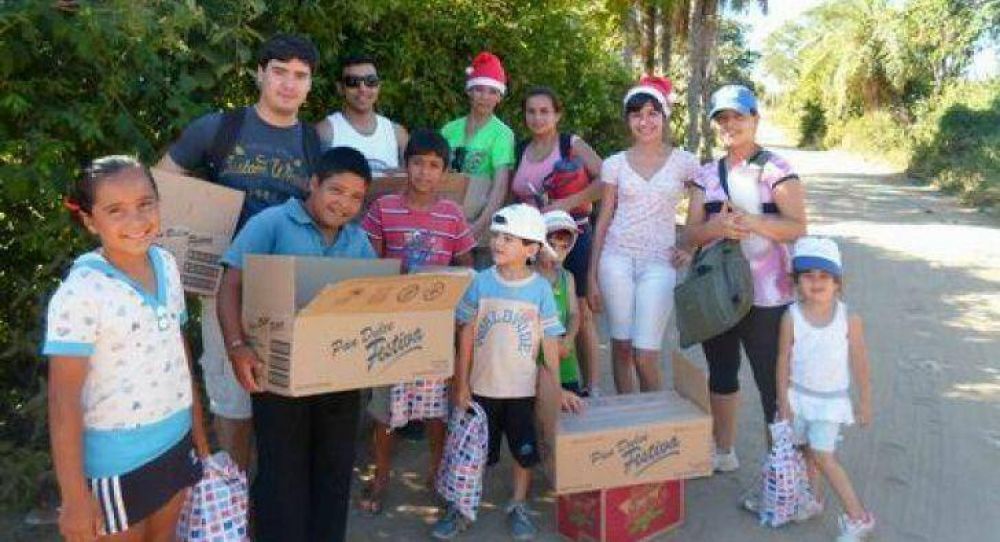 Juntos a la Par, con tres a�os de compartir afecto para Navidad