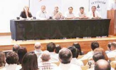 M�s de 30 millones de pesos llegar�n a escuelas misioneras para refacciones durante el verano