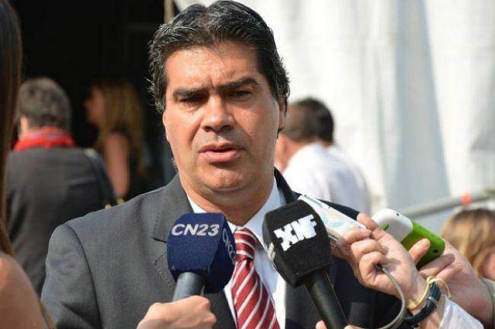 �La contradicci�n principal hoy es democracia versus corporaciones�