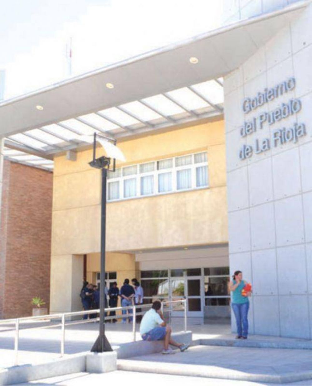 Los m�dicos deciden hoy si contin�an con el paro