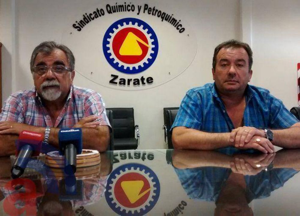 STOLBIZER, ALFONS�N Y BAZZE APOYARON A TRABAJADORES DE TFL Z�RATE