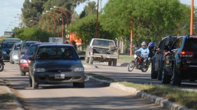 La Municipalidad prev� avanzar con la rotonda de 14 de Julio y Pilmayqu�n en el 2015