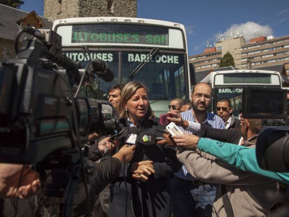 Presentaron unidades de Autobuses Santa Fe. Para Martini 