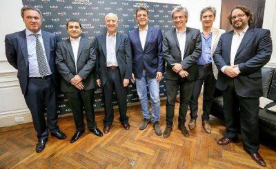 Massa y Lavagna cerraron el primer a�o de la Escuela de Gobierno