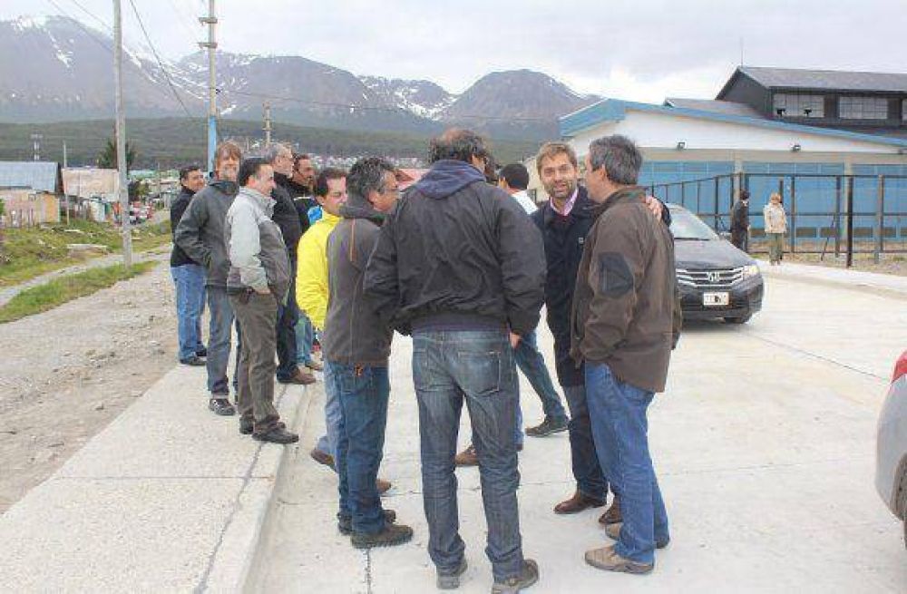 Sciurano inaugur� pavimentaci�n que permite descongestionar el tr�nsito