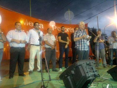 Con el apoyo de funcionarios provinciales, se lanz� la mesa peronista ensenadense 