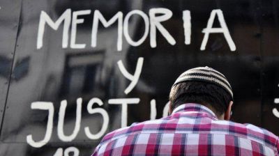 AMIA: Nisman pidi� adelantar el juicio por encubrimiento contra Menem, Galeano y Palacios