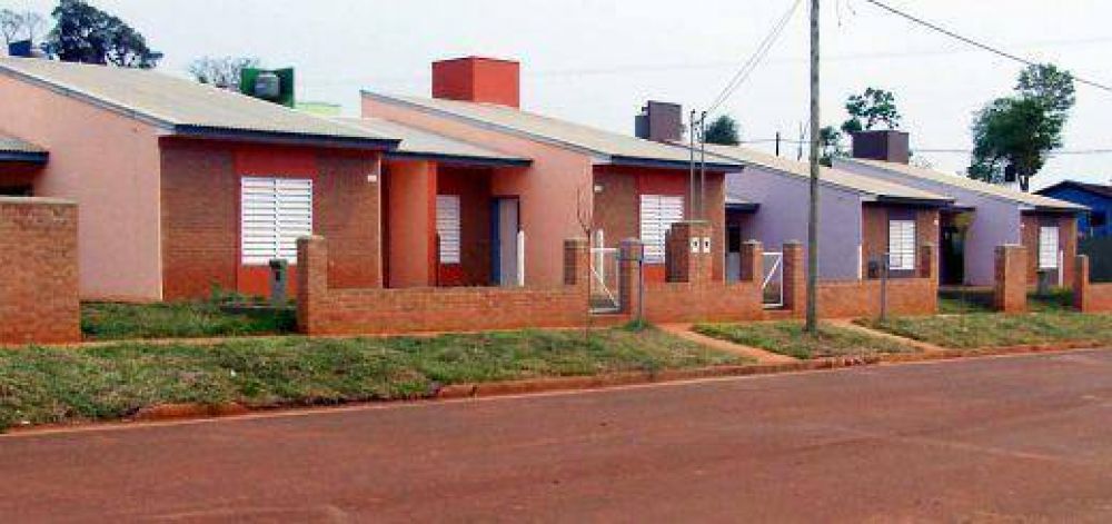 Denuncian que un falso gestor ofrec�a casas del Iprodha y dej� un tendal de damnificados