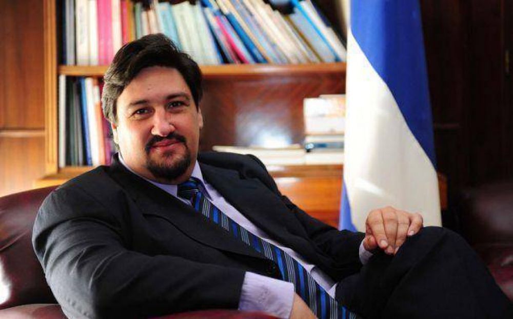 Closs: �Trabajamos para administrar bien los recursos del Estado�
