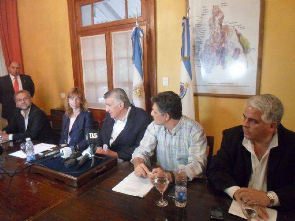 San Juan y Mendoza inmovilizan vinos y buscan nuevas fechas de liberacin para la cosecha del 2015
