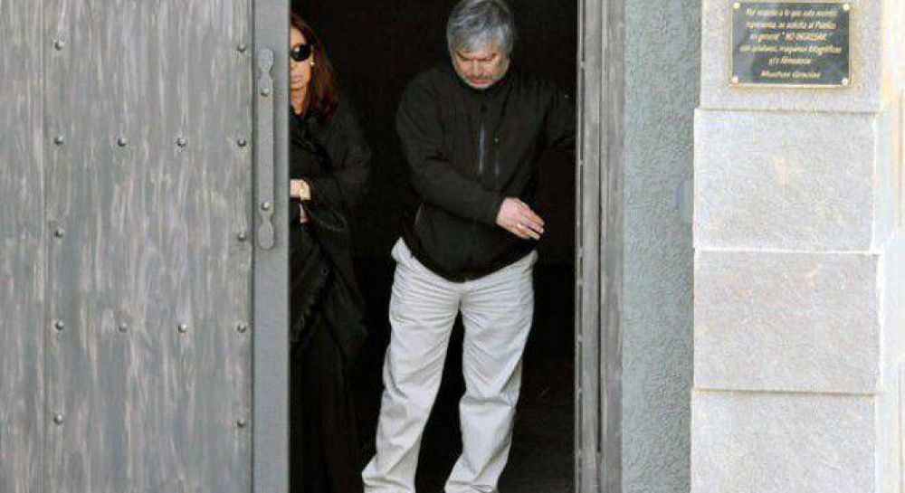 Tensi�n en el Gobierno: El fiscal Mariju�n pidi� la indagatoria de L�zaro B�ez