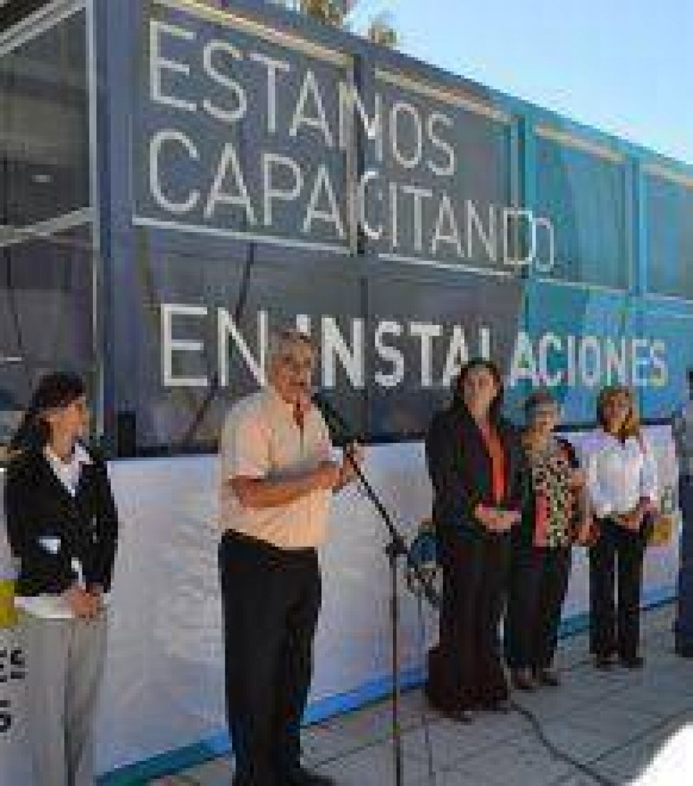 Segunda aula taller m�vil en Formosa