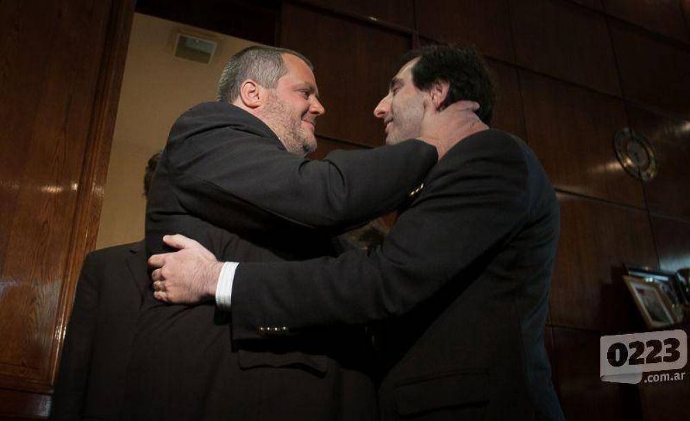Charlas en la arena: Me quejo pero no tanto, sesi�n rara, Manino al agua