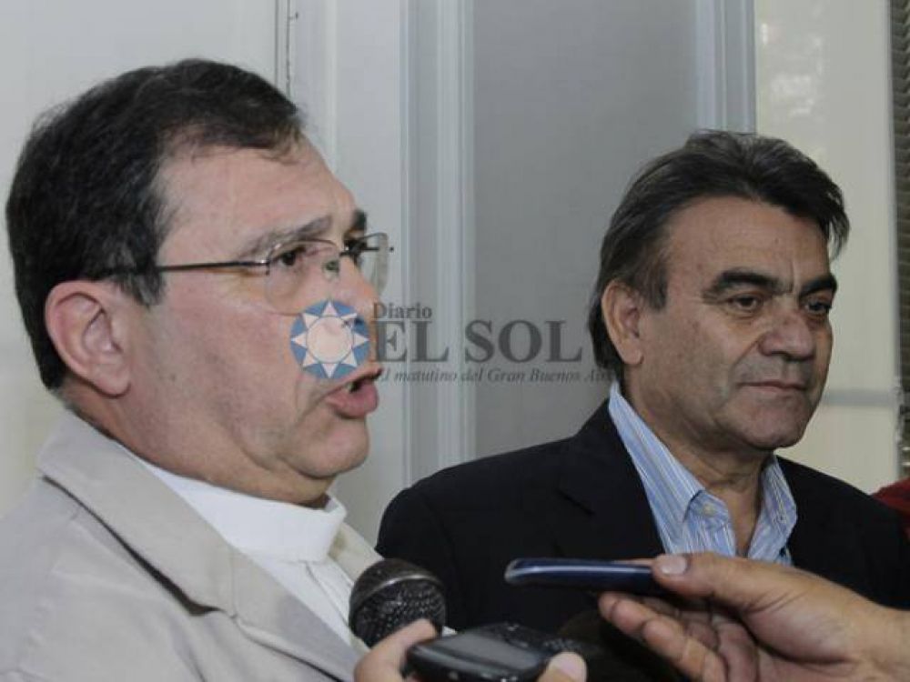 Guti�rrez se reuni� con el Obispo local