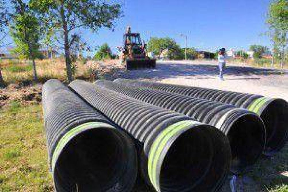 Retomaron obra de nuevo cruce en las v�as