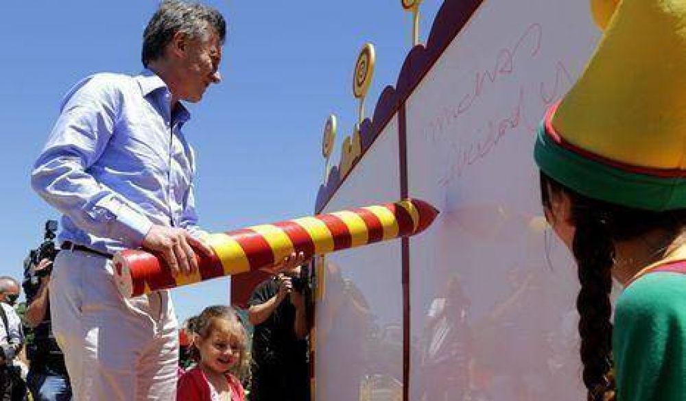Macri visit� el Parque Navide�o porte�o