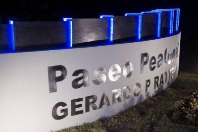 Emoci�n y recuerdos en la inauguraci�n del Paseo Peatonal �Gerardo P. Rattero� 