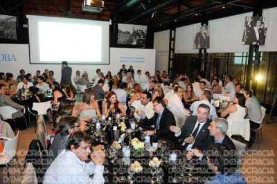 La Unnoba despidi� el a�o con una cena con fuerte presencia pol�tica