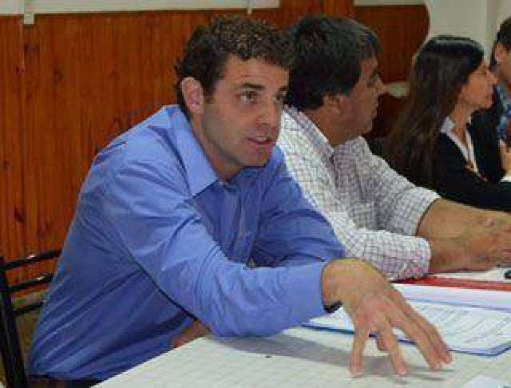 Quintana coordin� visita del gobernador para Caleta Olivia