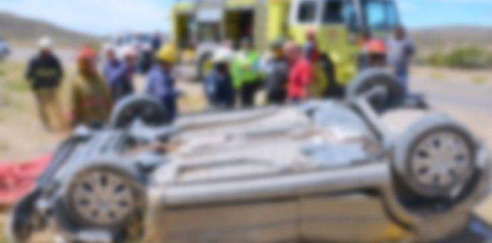 Conduc�a en estado de ebriedad, volc�, lo trasladan al hospital y luego lo detienen