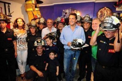 Massa y Zamora reconocieron al personal de emergencias de Tigre 