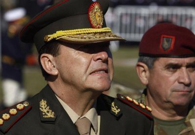 La Naci�n y el PE coinciden en que si Milani es procesado, deber�a renunciar