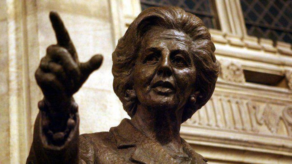 Los kelpers defendieron la estatua de Thatcher: 