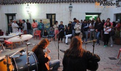 Artistas locales presentaron sus proyectos finales en la Casa de la Cultura