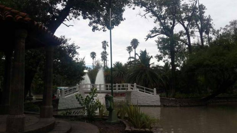 El lago del parque San Mart�n fue habilitado nuevamente