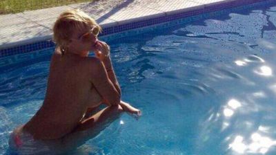 Villa Carlos Paz, caliente: el infernal topless de Vicky Xipolitakis