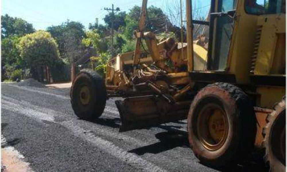La Comuna trabaja en la pavimentaci�n de la Calle Colombres