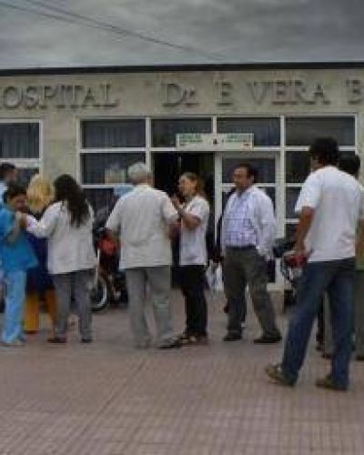No descartan reducir la carga horaria de los m�dicos estatales