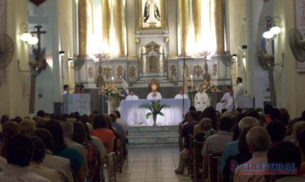 En Corrientes, el arzobispo Stanovnik pidió en Nochebuena por la dignidad humana
