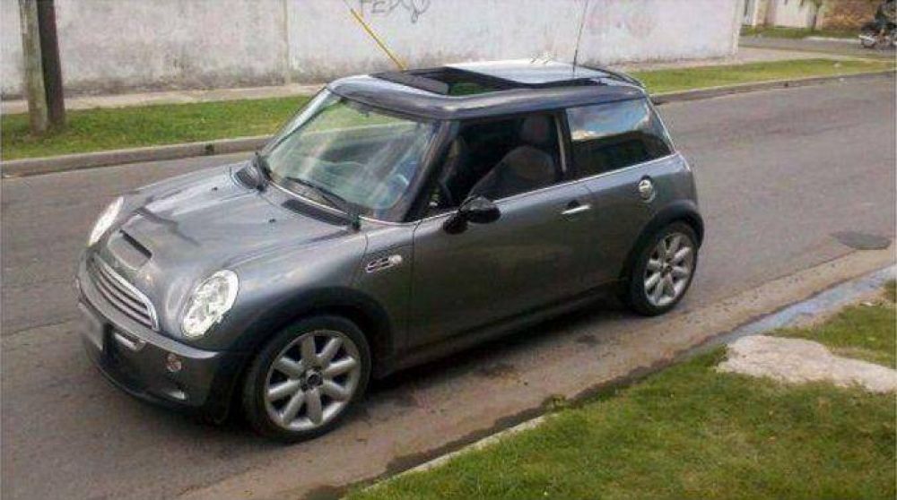 Discusi�n fatal en la calle: le peg� un tiro desde un Mini Cooper y lo mat� 