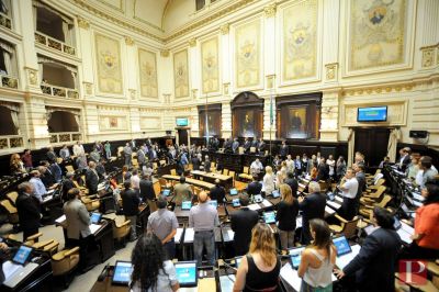 La C�mpora gan� y present� m�s proyectos que el sciolismo en la Legislatura bonaerense