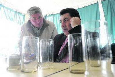 Denuncian que Espeche malvers� $ 2,7 millones