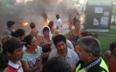 Familiares de las mujeres acribilladas trataron de quemar la comisar�a