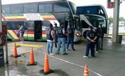 Controles, marihuana y demorados