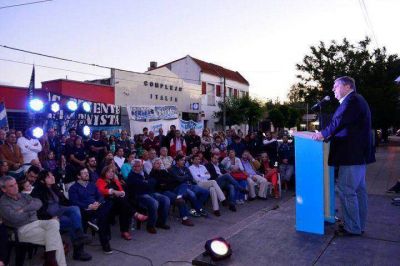 �Debemos estar juntos, el que gana conduce y el resto tiene que acompa�ar�