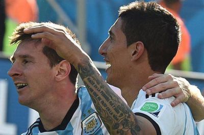 Lionel Messi y Angel Di Mar�a, en el equipo ideal de L'Equipe