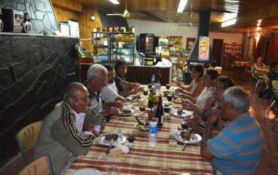 Hubo una linda despedida del a�o con el Folklore
