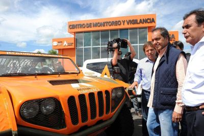 Scioli hace campa�a con el Operativo Sol y massistas y randazzistas salen a cruzarlo por el estado de las rutas
