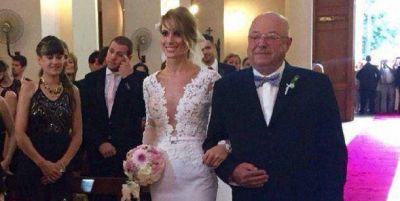 As� fue el casamiento por Iglesia de Chechu Bonelli y Dar�o Cvitanich