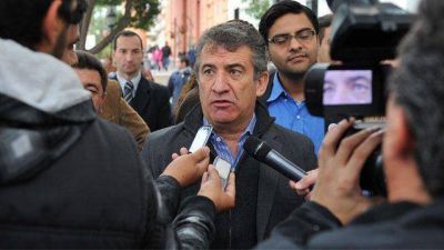 Urribarri sali� al cruce de De la Sota