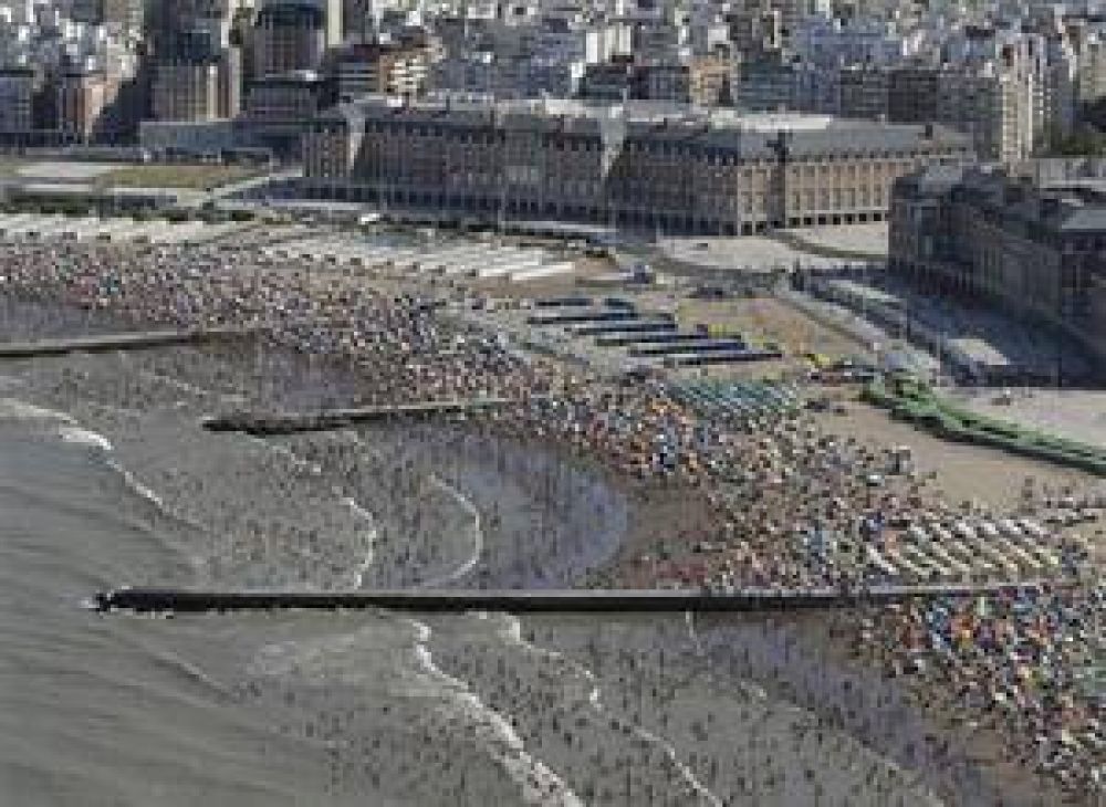 Sin respiro, el f�tbol marcar� este verano las escapadas a la costa