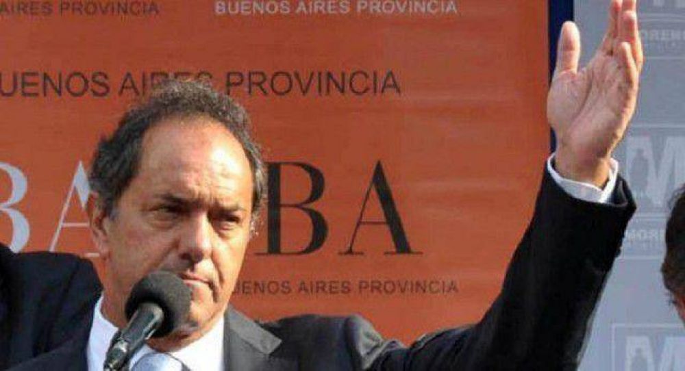 Scioli supervis� Operativo Sol y dijo que �la mejor pol�tica de seguridad vial es tener las rutas en las mejores condiciones�