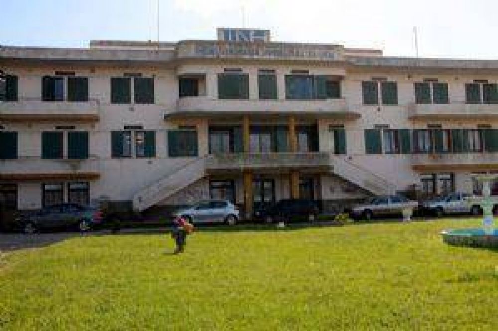 La Universidad de Quequ�n se prepara para abrir un parador cultural este verano
